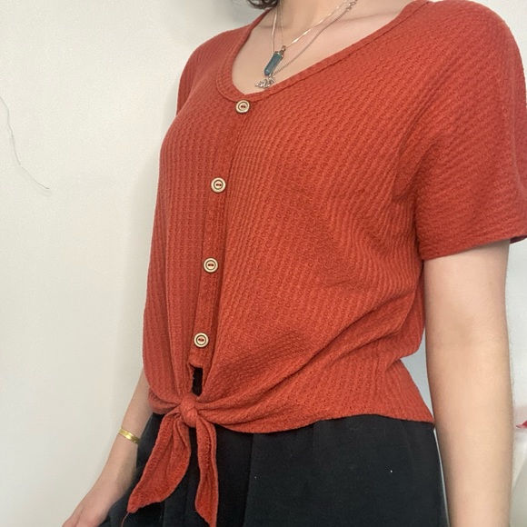 Red ribbed t-shirt - Picture 2 of 3